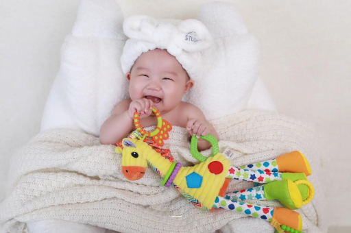 汶上1岁宝宝流鼻涕打喷嚏