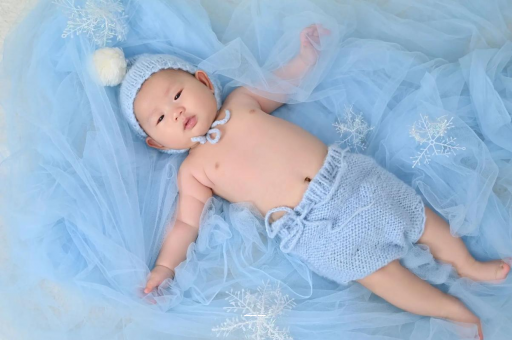 汶上宝宝要不要穿袜子 汶上宝宝要不要穿袜子